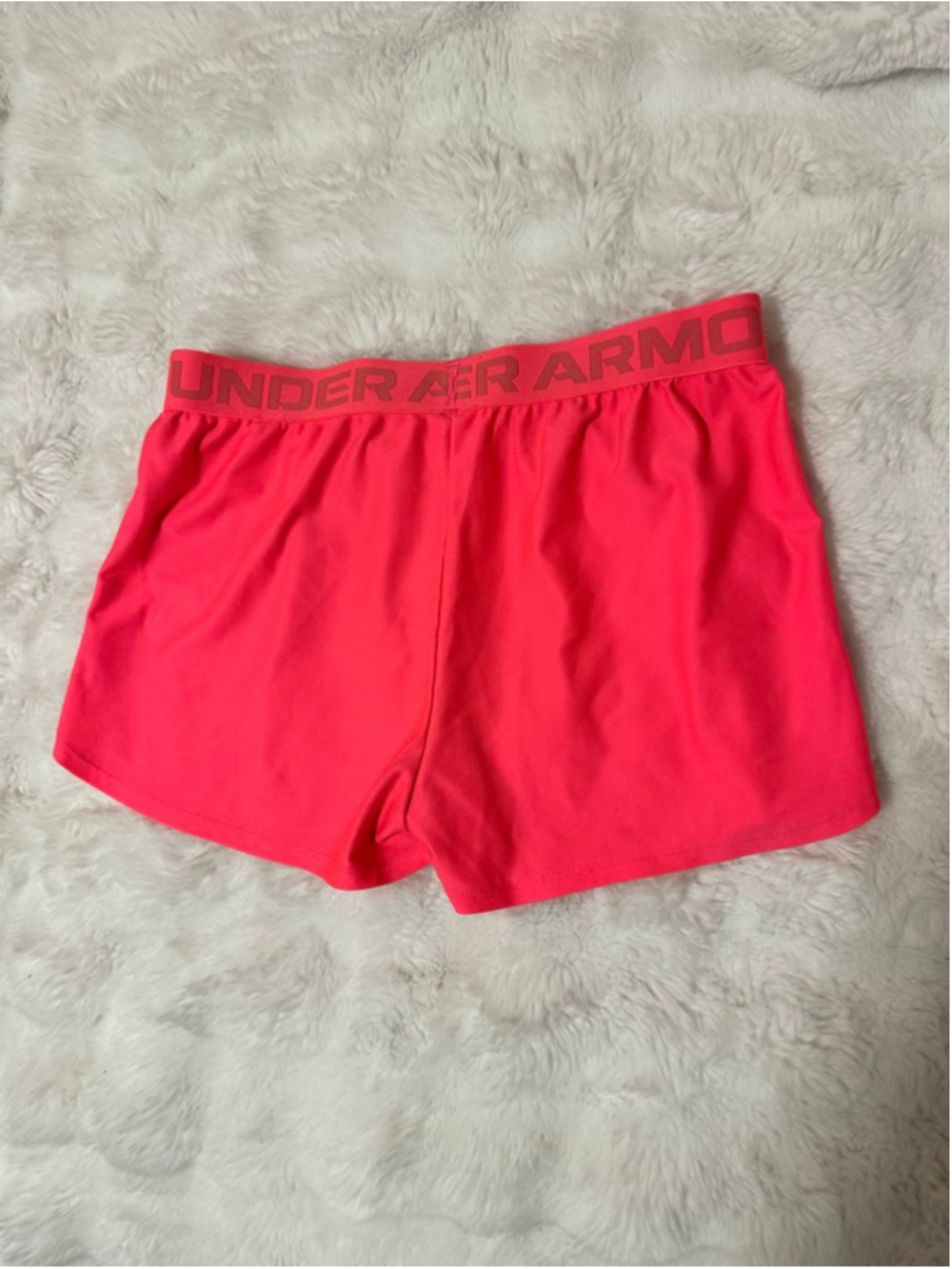 Girls Under Armour Athletic Shorts XL Neon Orange - Picture 2 of 3